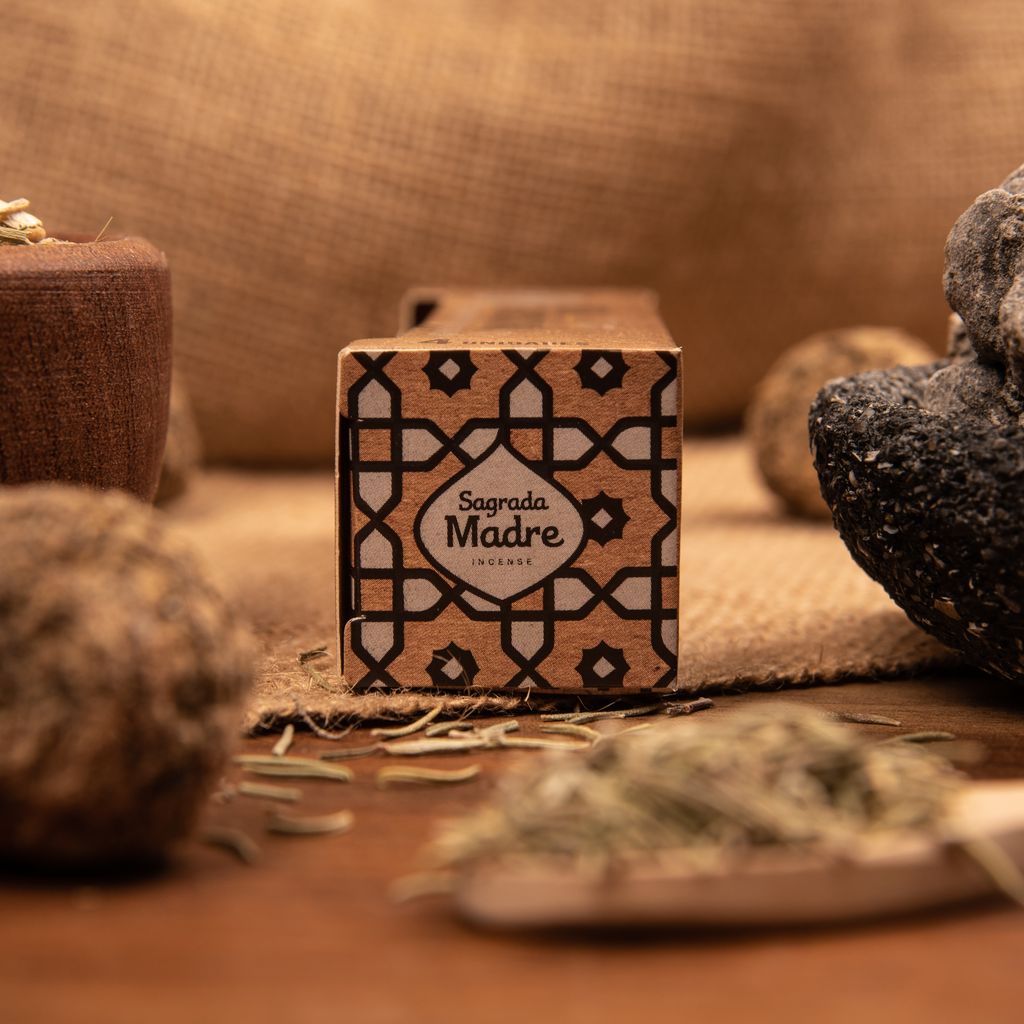 Sagrada Madre - Bombita - 7 Kräuter & Copal - Heilige Pflanzen - Räucherkugeln 4 Stk.