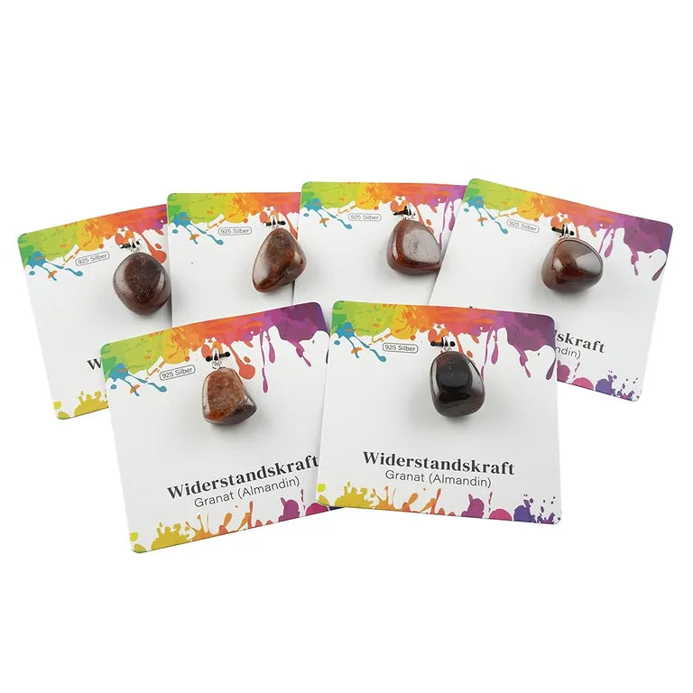 Widerstandkraft – Granat (Almandin) Trommelstein 2,0–2,5 cm mit 925er Silberöse - klein