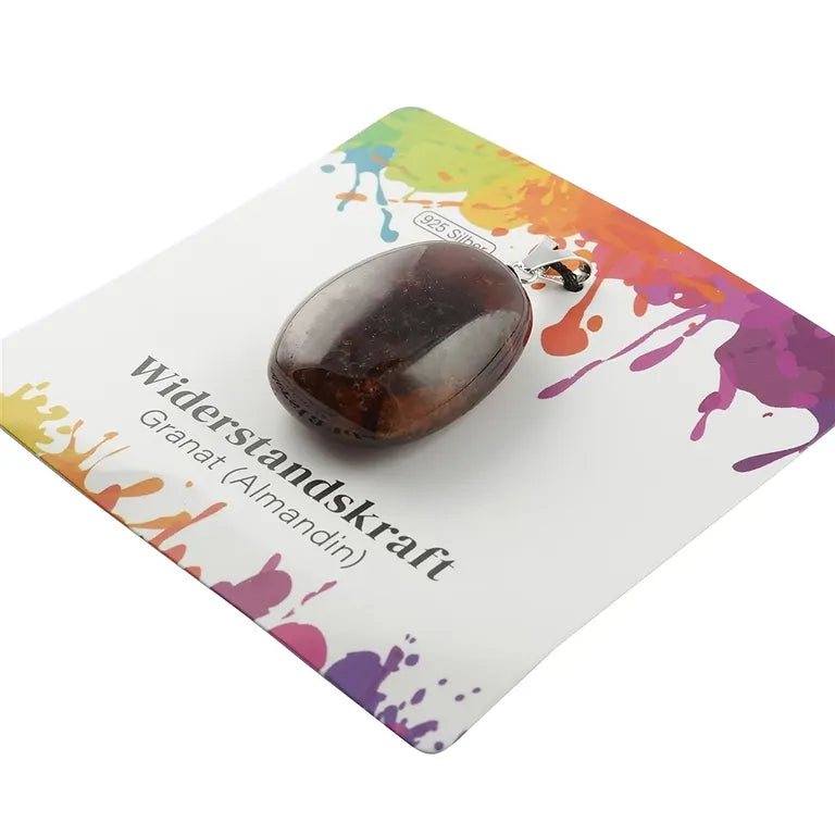 Widerstandkraft – Granat (Almandin) Trommelstein 2,5 - 3 cm mit 925er Silber-V-Öse - groß
