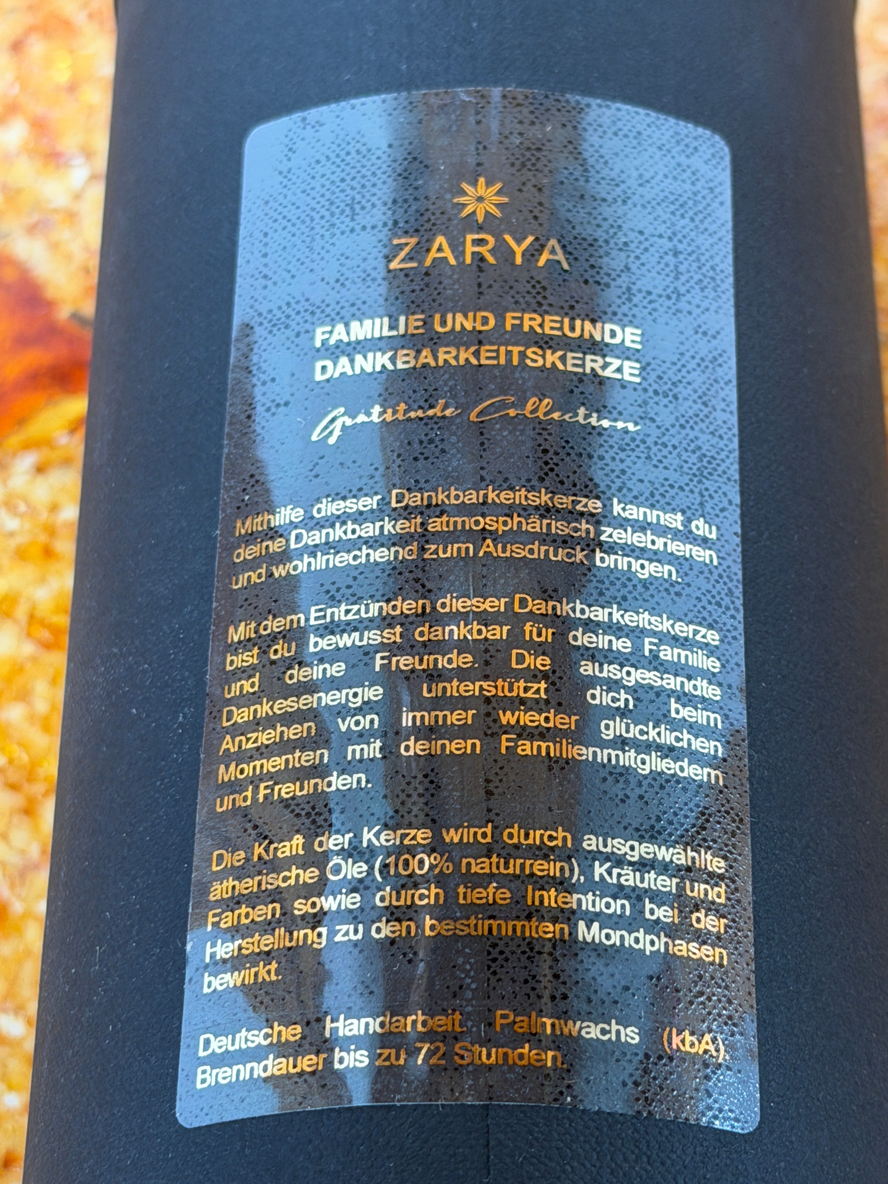 Zarya Dankbarkeitskerze "Familie und Freunde" – mit Zedernholz & Abramelin-Öl