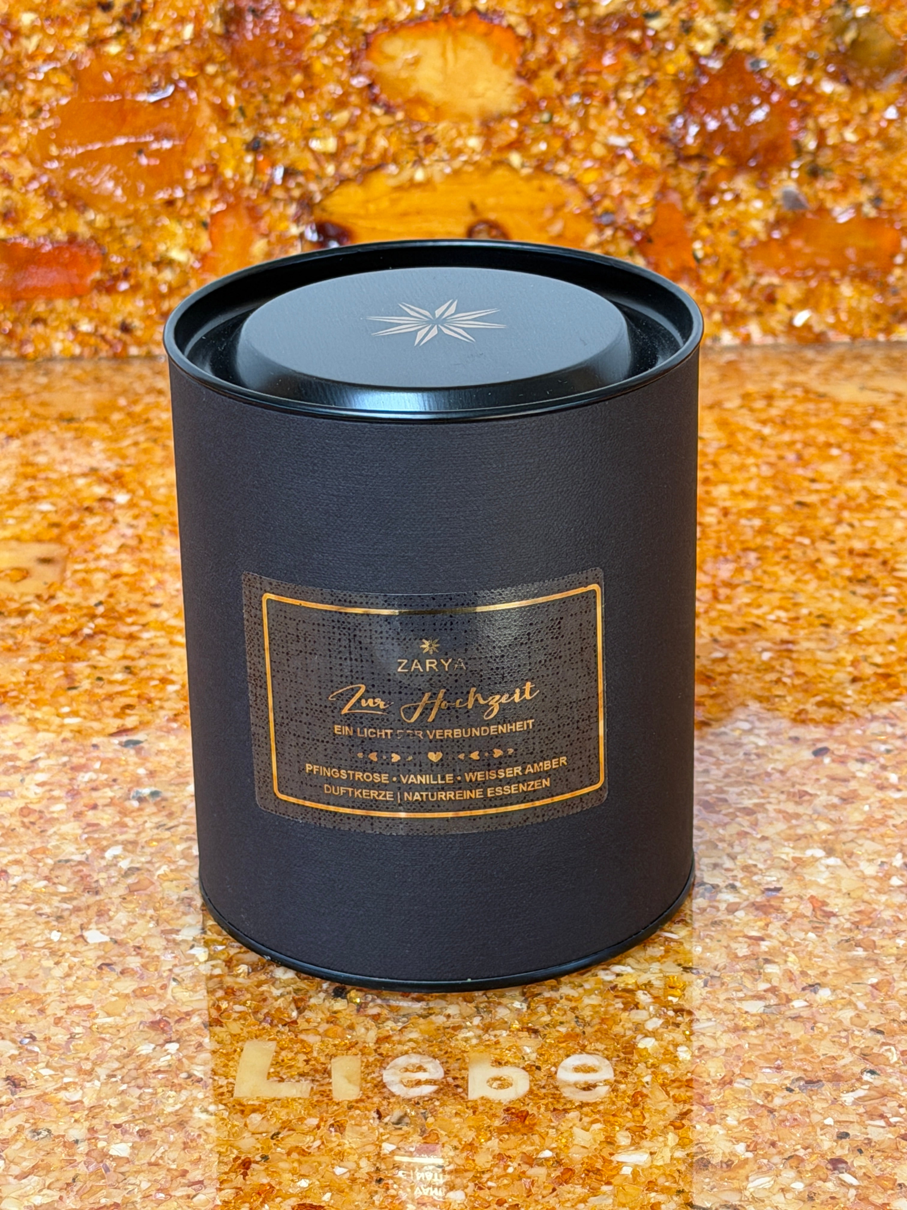 Zarya Duftkerze "Zur Hochzeit" – Handgefertigte Manufaktur-Kerze mit Rosenquarz, Pfingstrose, Vanille & Amberduft