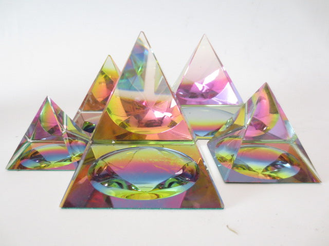 Kristallpyramide 6x6 cm