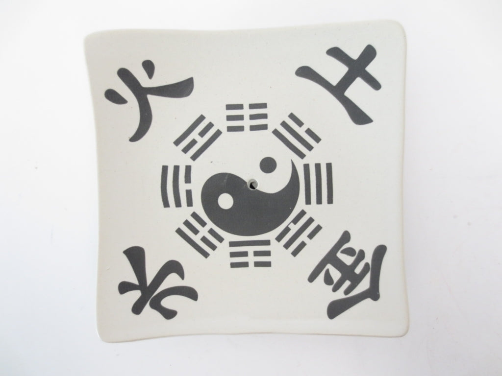 Räucherstäbchenhalter weißes Porzellan mit Yin Yang und Jin Shui Tu und Hao